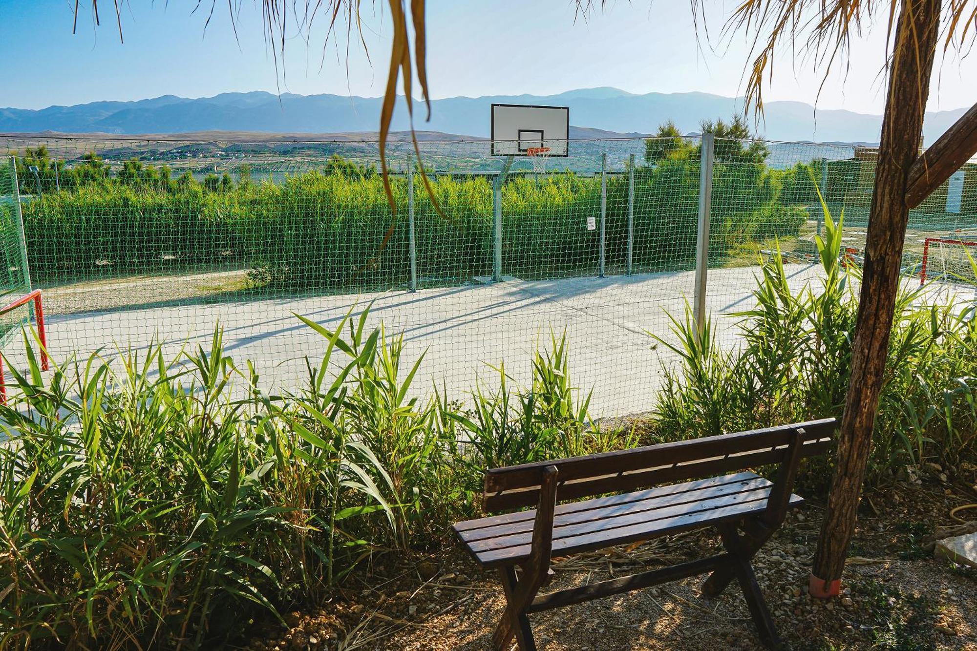 Terra Park Spiritos Hotel Kolan Kültér fotó